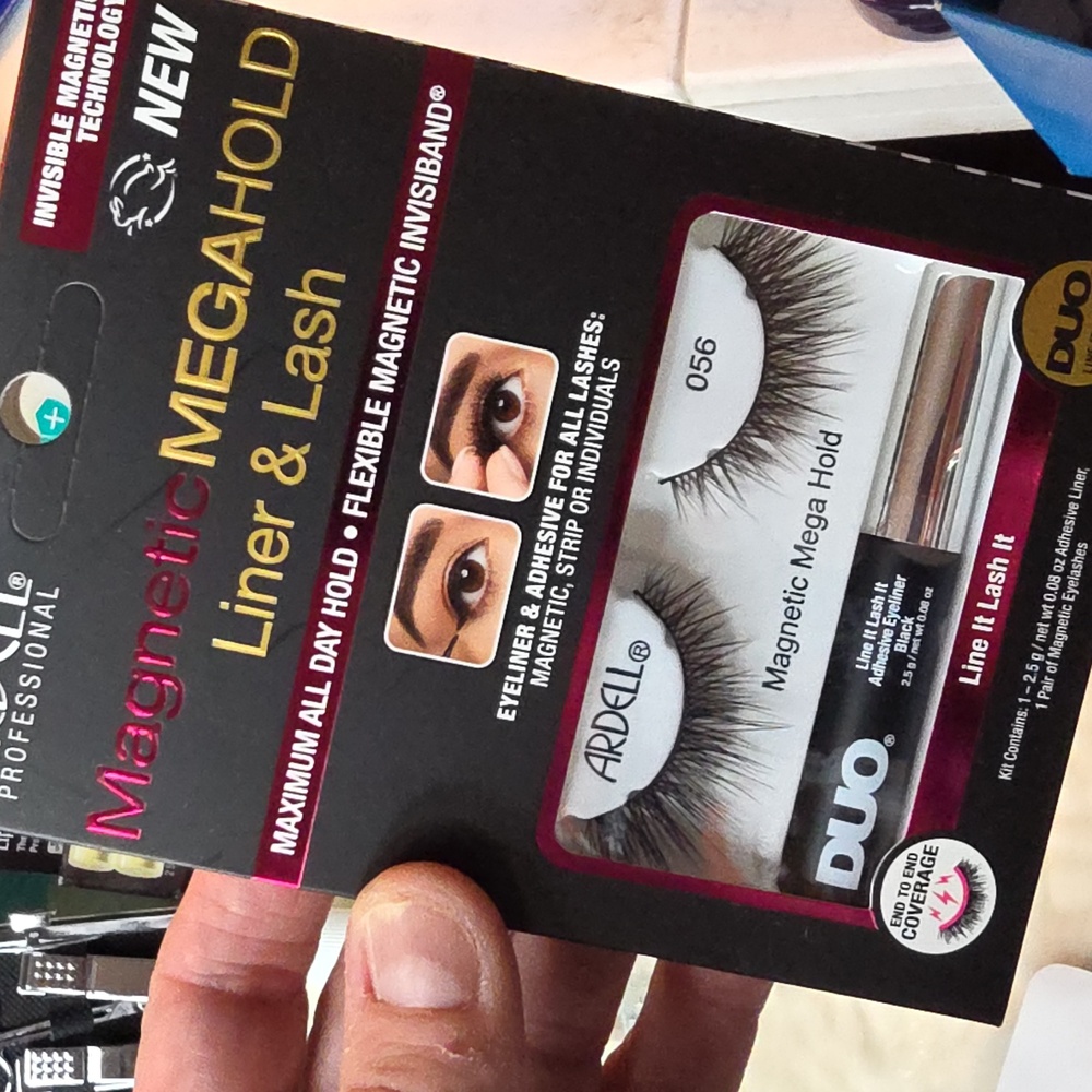 Beauty Bundle Weekend Must Haves Refresher Kit - Picture 7 of 11